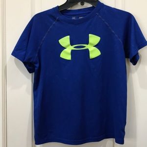 Under Armour T-shirt
